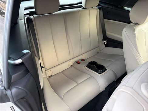 Used 2017 BMW 230i Convertible image 14