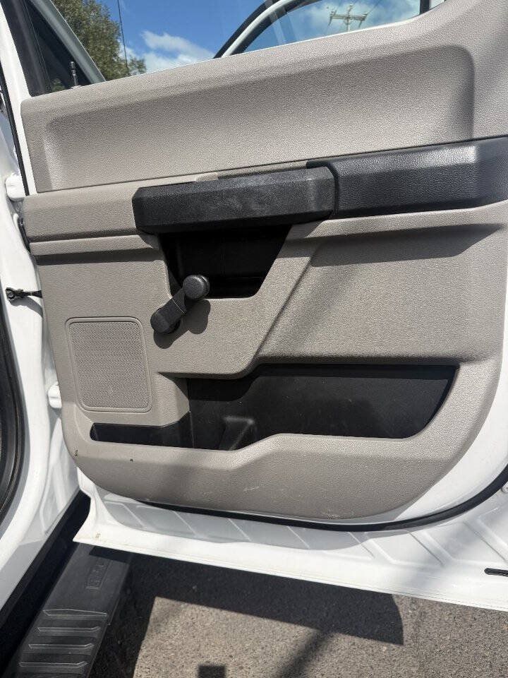 Used 2018 Ford F350 XL AWD/4WD image 4