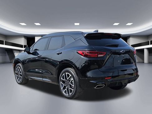 Used 2025 Chevrolet Blazer RS w/ Driver Confidence II Package image 4