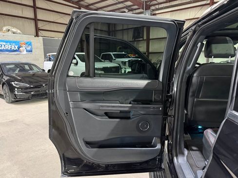 Used 2022 Ford Expedition Max Limited AWD/4WD image 15
