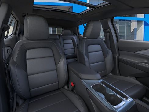 New 2025 Chevrolet Equinox EV LT image 16