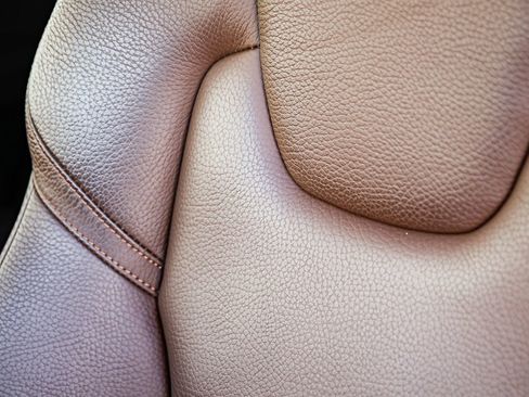 Used 2023 Volvo XC60 B5 Plus w/ Protection Package Premier image 30