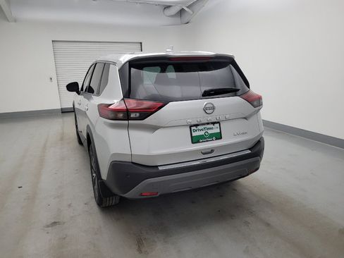 Used 2023 Nissan Rogue SV AWD/4WD image 6
