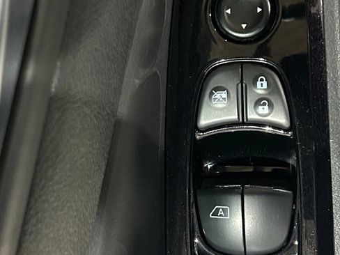 Used 2023 Nissan Altima 2.5 SV FWD image 35