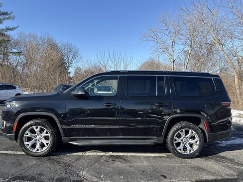 Used 2022 Jeep Wagoneer Series II image 3