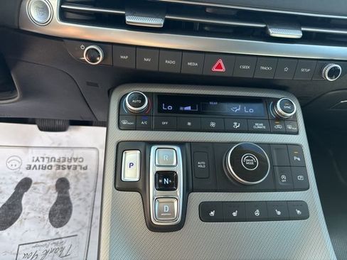 Used 2023 Hyundai Palisade SEL w/ Premium Package image 15