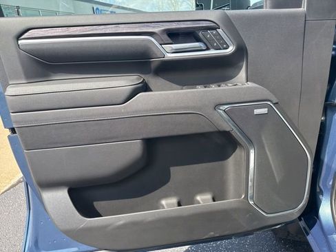 Used 2026 Chevrolet Silverado 2500 LTZ w/ LTZ Convenience Package image 20