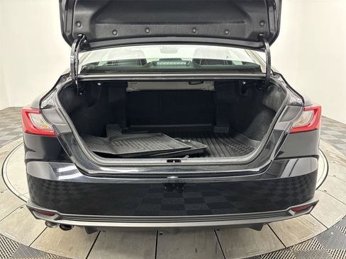 Used 2025 Toyota Camry SE w/ Multimedia Upgrade Package AWD/4WD image 21