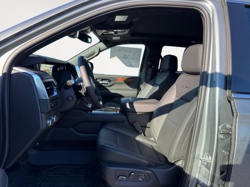 New 2026 GMC Yukon Denali w/ Sun & Power Step Package image 10