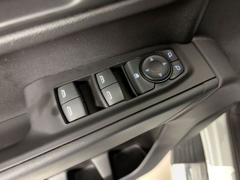 Used 2021 Chevrolet Silverado 1500 Custom image 12