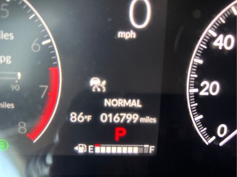 Used 2025 Honda CR-V EX image 16