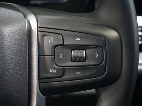 Certified 2025 GMC Sierra 1500 SLT image 26