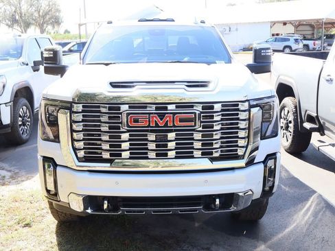 New 2026 GMC Sierra 2500 Denali w/ Denali Reserve Package image 2