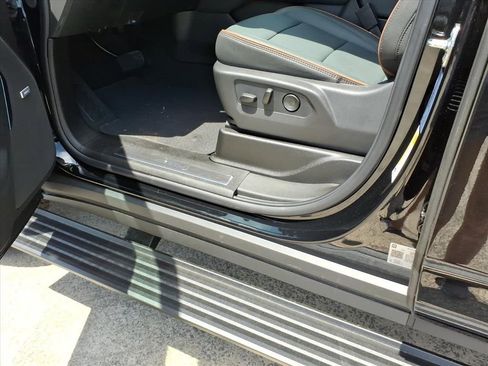 New 2026 GMC Yukon AT4 w/ AT4 Premium Plus Package AWD/4WD image 12