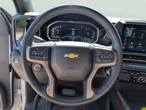 Used 2024 Chevrolet Silverado 2500 High Country w/ High Country Premium Package AWD/4WD image 24