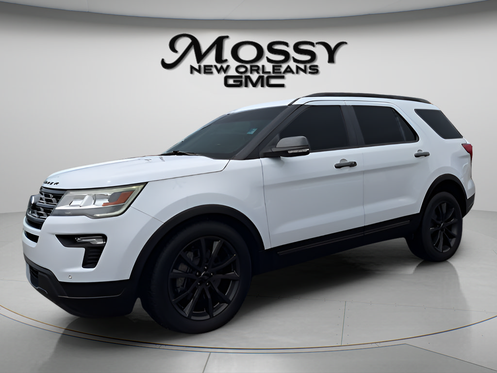 Used 2018 Ford Explorer XLT w/ Equipment Group 202A FWD image 1