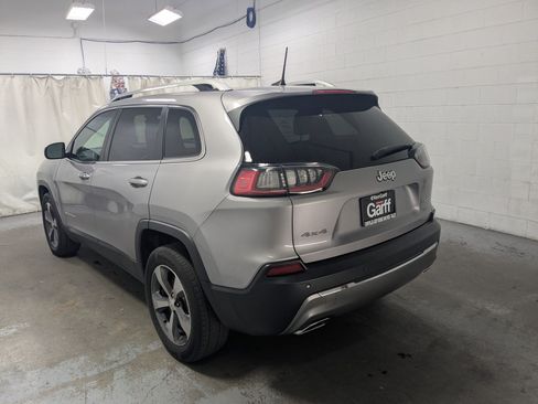 Used 2019 Jeep Cherokee Limited AWD/4WD image 9