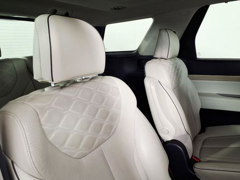 Certified 2022 Hyundai Palisade Limited AWD/4WD image 12
