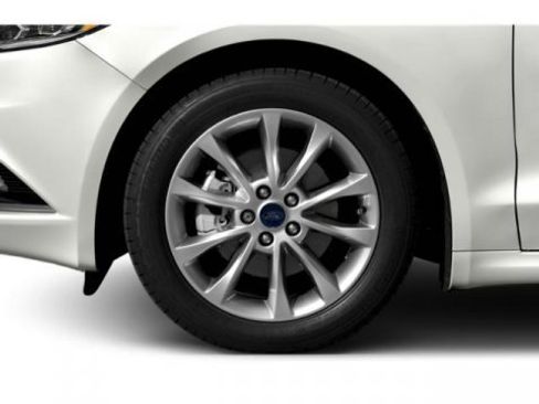 Used 2018 Ford Fusion S image 11