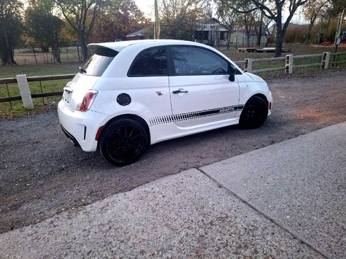 Used 2015 FIAT 500 Abarth w/ Beats Audio Package image 5
