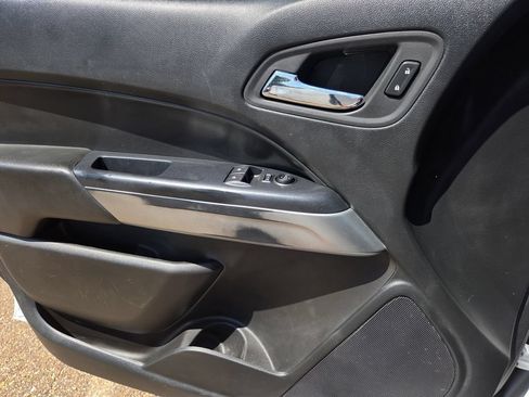 Used 2022 Chevrolet Colorado LT w/ Fleet Safety Package RWD image 18