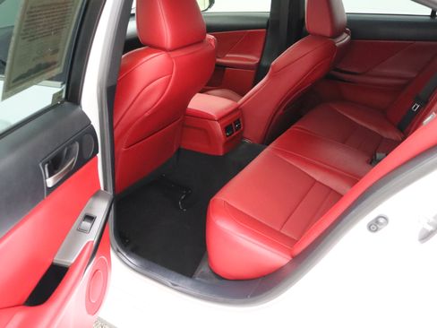 Used 2023 Lexus IS 350 F Sport RWD image 31