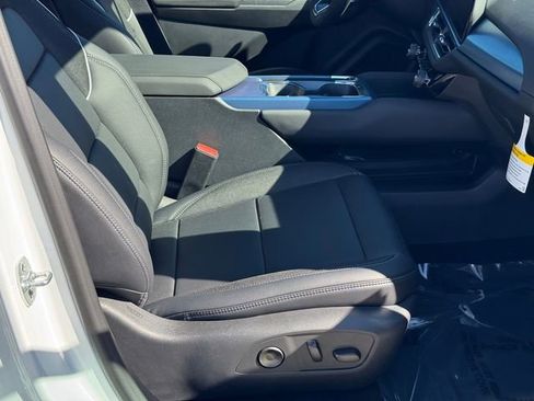 New 2026 Chevrolet Equinox EV LT w/ Convenience Package II image 7