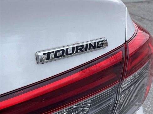 Used 2022 Honda Civic Touring image 12