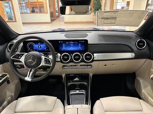 New 2026 Mercedes-Benz GLB 250 image 13