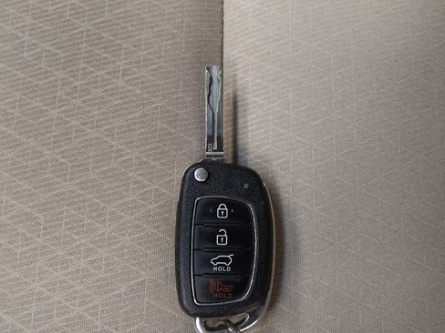 Used 2017 Hyundai Tucson SE w/ SE Popular Package 02 AWD/4WD image 32