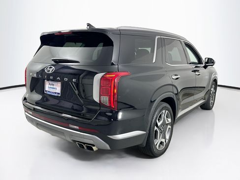 Used 2023 Hyundai Palisade SEL w/ Premium Package FWD image 5