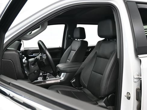 Used 2023 Chevrolet Silverado 1500 LTZ w/ Technology Package RWD image 10