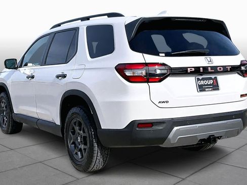 New 2026 Honda Pilot TrailSport image 12