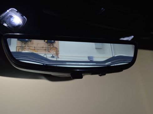 Used 2025 Chevrolet Corvette Z06 image 33