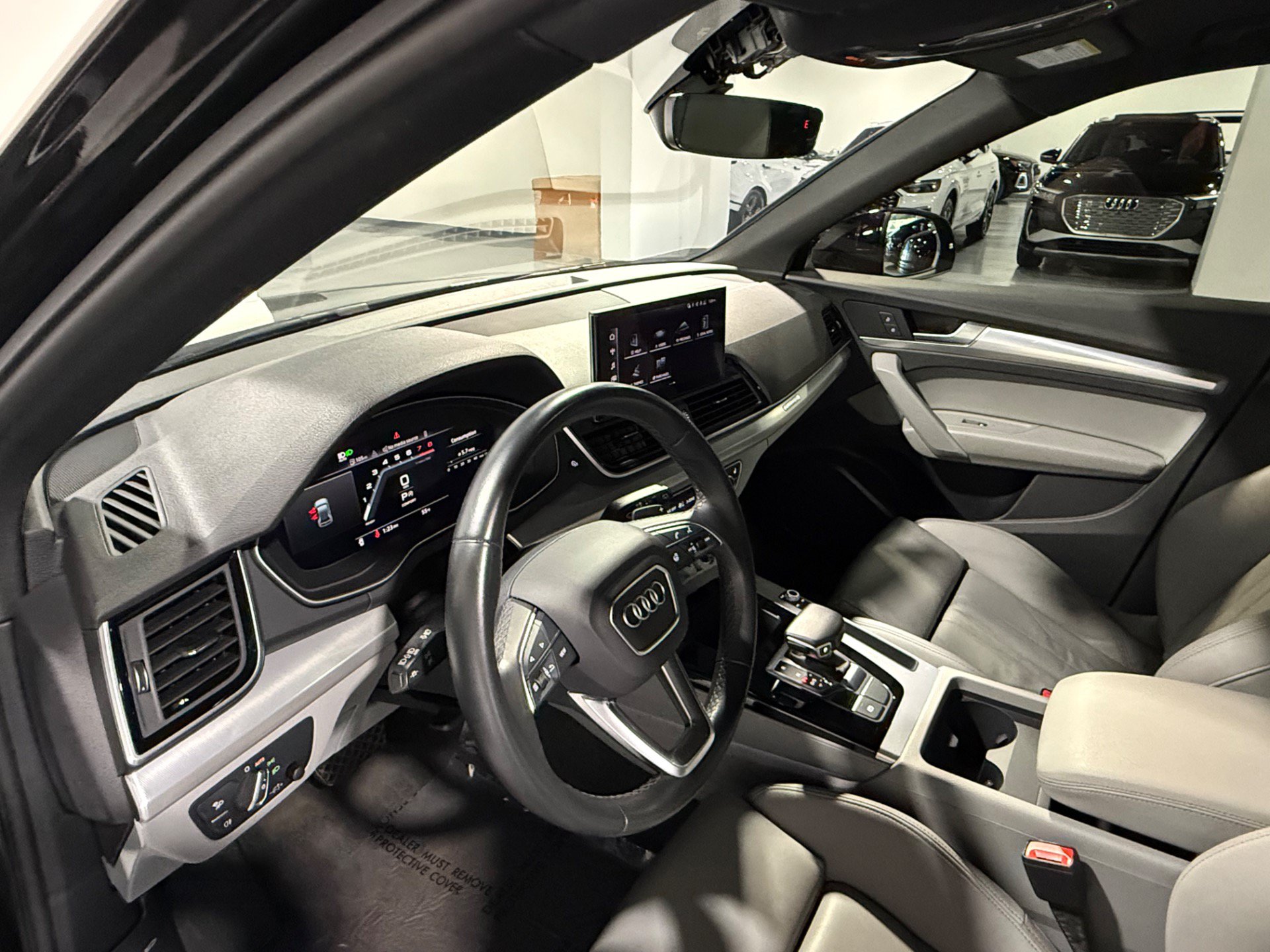 Used 2024 Audi Q5 2.0T Premium w/ Summer of Audi Package AWD/4WD image 20