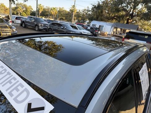 Used 2026 BMW X5 M60i image 10