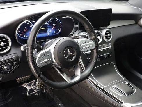 Used 2021 Mercedes-Benz GLC 300 w/ AMG Line image 7