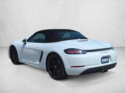 Used 2025 Porsche 718 Boxster RWD image 8