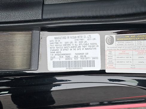 Used 2024 Nissan Z NISMO w/ Floor Mat Package image 33