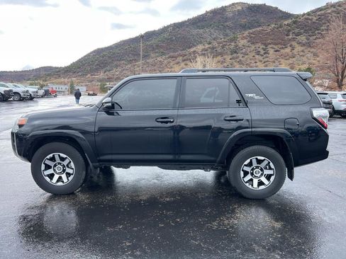 Used 2020 Toyota 4Runner TRD Off-Road Premium image 4