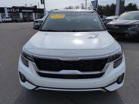 Used 2023 Kia Seltos SX image 3