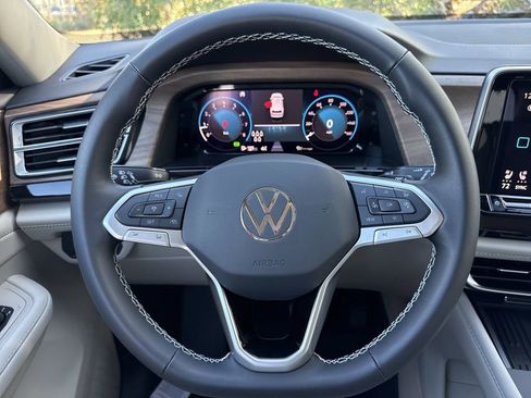 New 2026 Volkswagen Atlas SE image 16