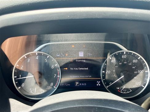 Used 2022 Nissan Titan SV w/ SV Convenience Package image 12