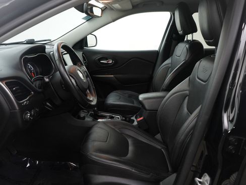 Used 2020 Jeep Cherokee Limited image 15