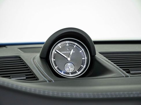 Certified 2025 Porsche 911 Carrera 4 GTS AWD/4WD image 17