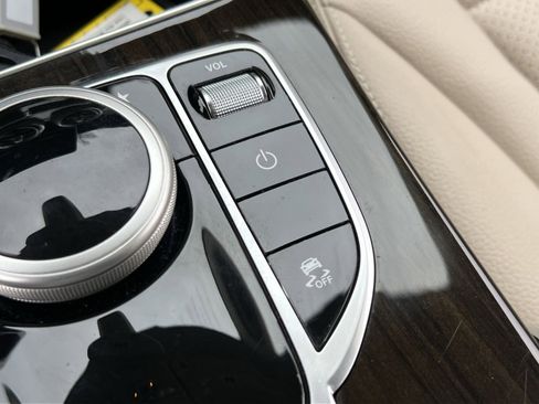 Certified 2019 Mercedes-Benz GLC 300 GLC 300 image 33