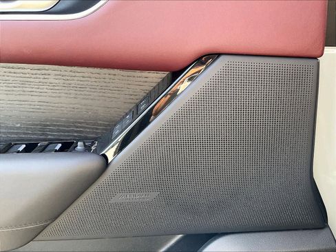 New 2026 Land Rover Range Rover Velar Autobiography image 23