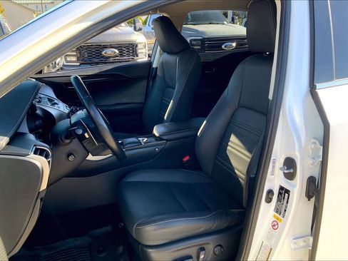 Used 2019 Lexus NX 300h AWD image 7