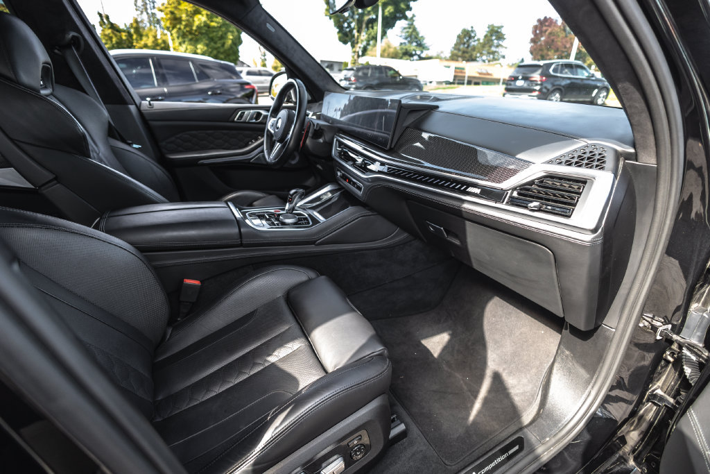 Used 2024 BMW X5 M Competition w/ Executive Package AWD/4WD image 21