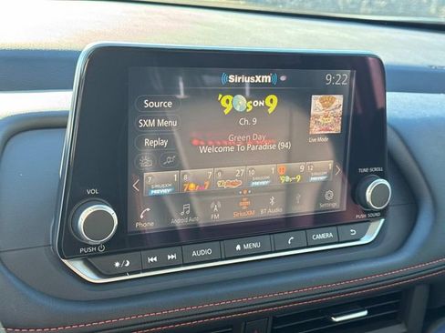 Certified 2025 Nissan Rogue SV AWD/4WD image 37